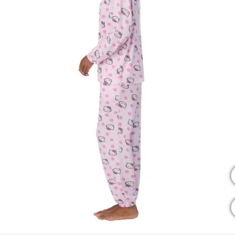 🆕 Pink Hello Kitty Pajama Set - Picture 5 of 5